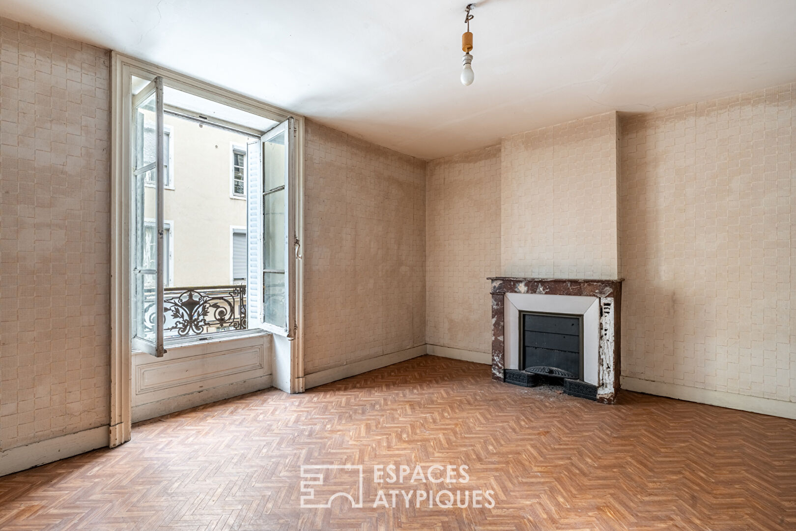 Agence immobilière de ESPACES ATYPIQUES LYON - ESPACES ATYPIQUES Villefranche