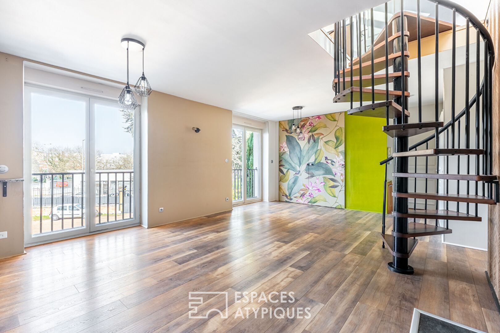 Agence immobilière de ESPACES ATYPIQUES LYON - ESPACES ATYPIQUES Villefranche