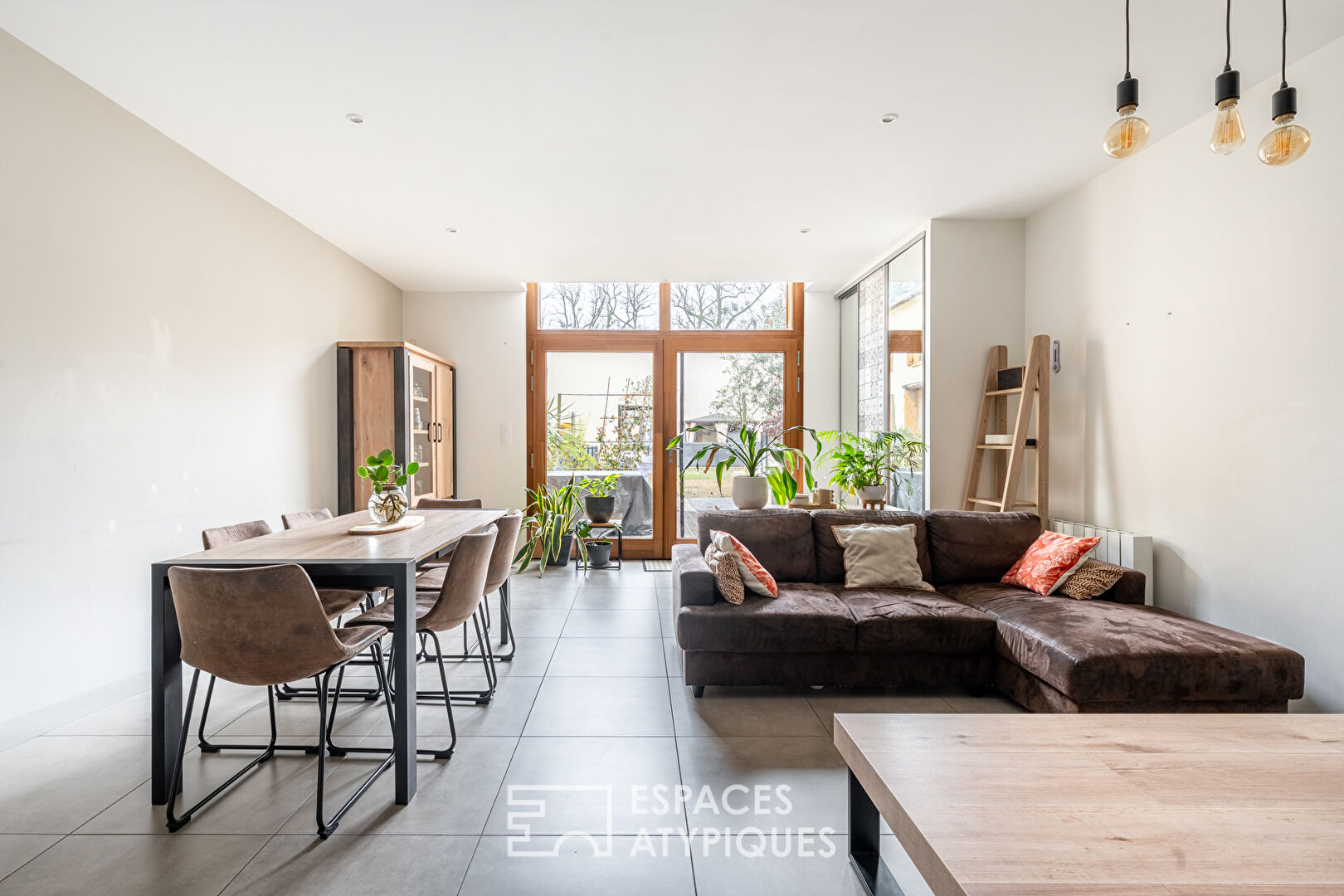 Agence immobilière de ESPACES ATYPIQUES LYON - ESPACES ATYPIQUES Villefranche