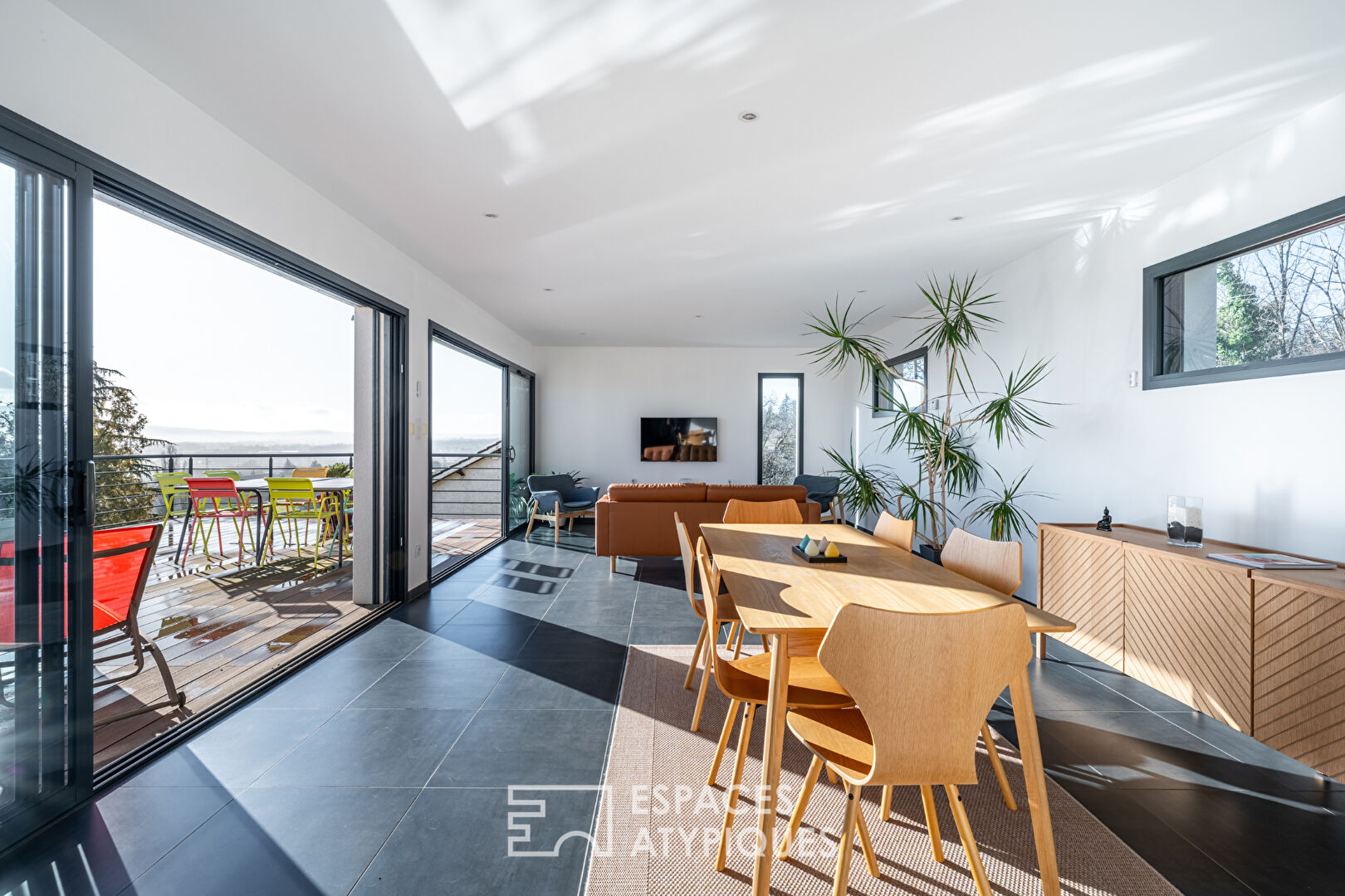 Agence immobilière de ESPACES ATYPIQUES LYON - ESPACES ATYPIQUES Villefranche