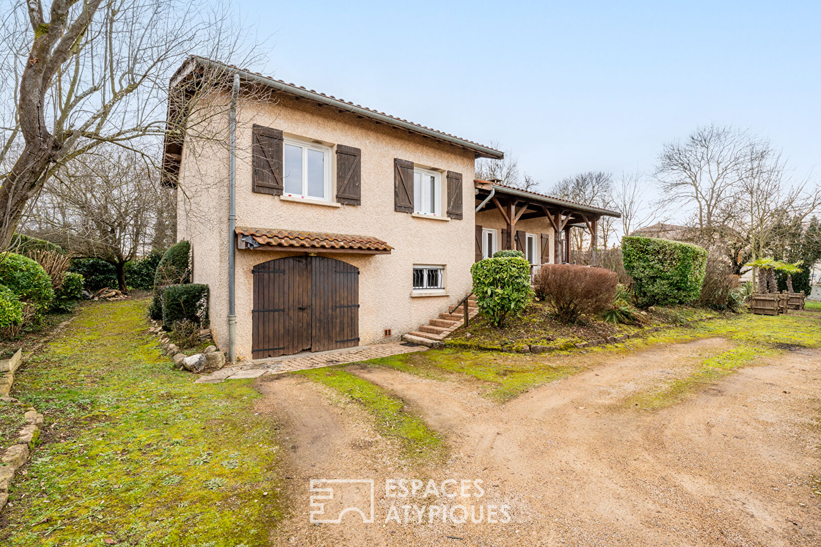 Agence immobilière de ESPACES ATYPIQUES LYON - ESPACES ATYPIQUES Villefranche