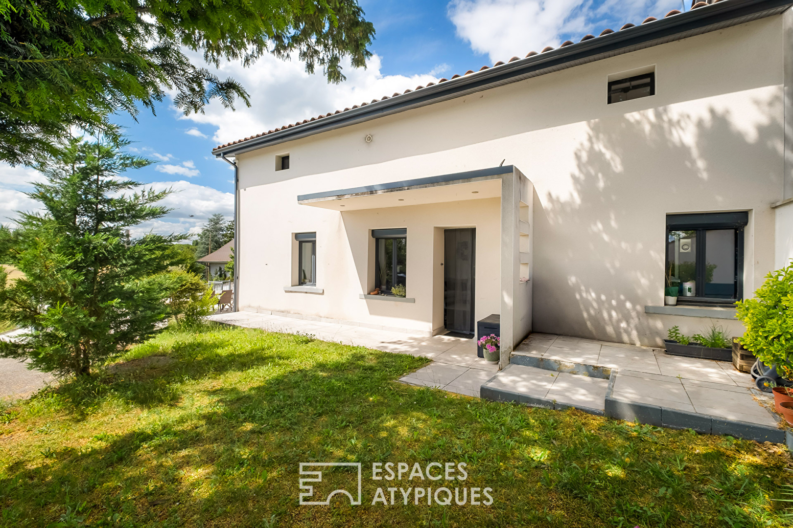 Agence immobilière de ESPACES ATYPIQUES LYON