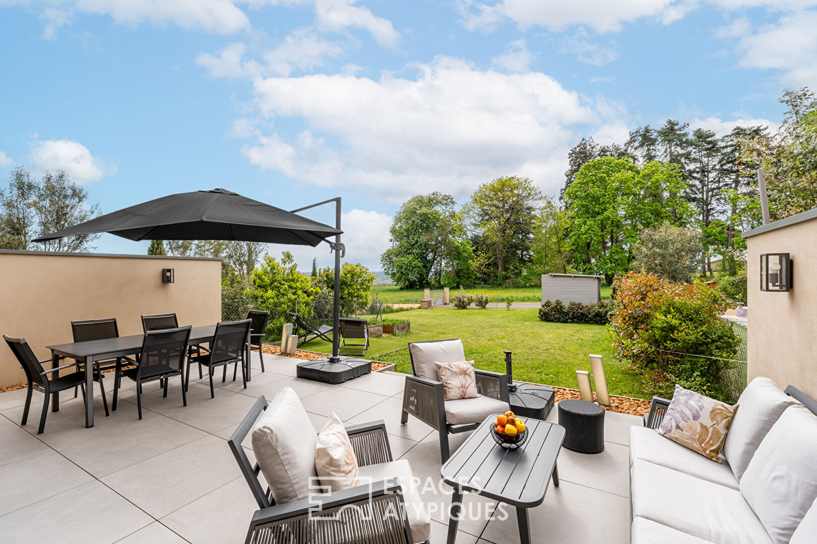 Agence immobilière de ESPACES ATYPIQUES LYON - ESPACES ATYPIQUES Villefranche
