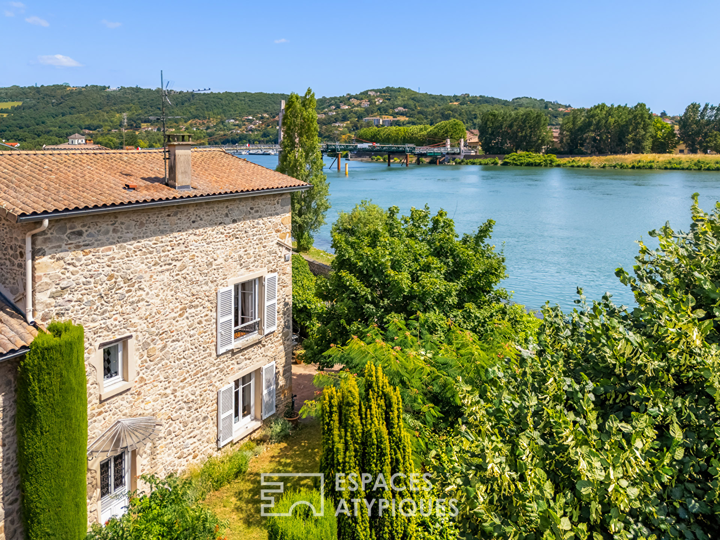 Agence immobilière de ESPACES ATYPIQUES LYON