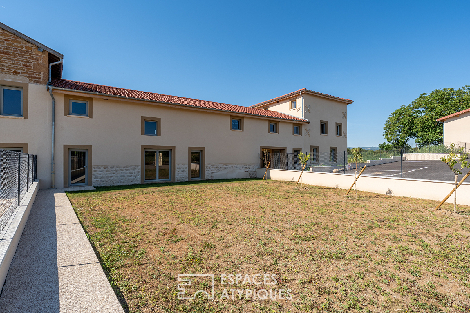 Agence immobilière de ESPACES ATYPIQUES LYON - ESPACES ATYPIQUES Villefranche