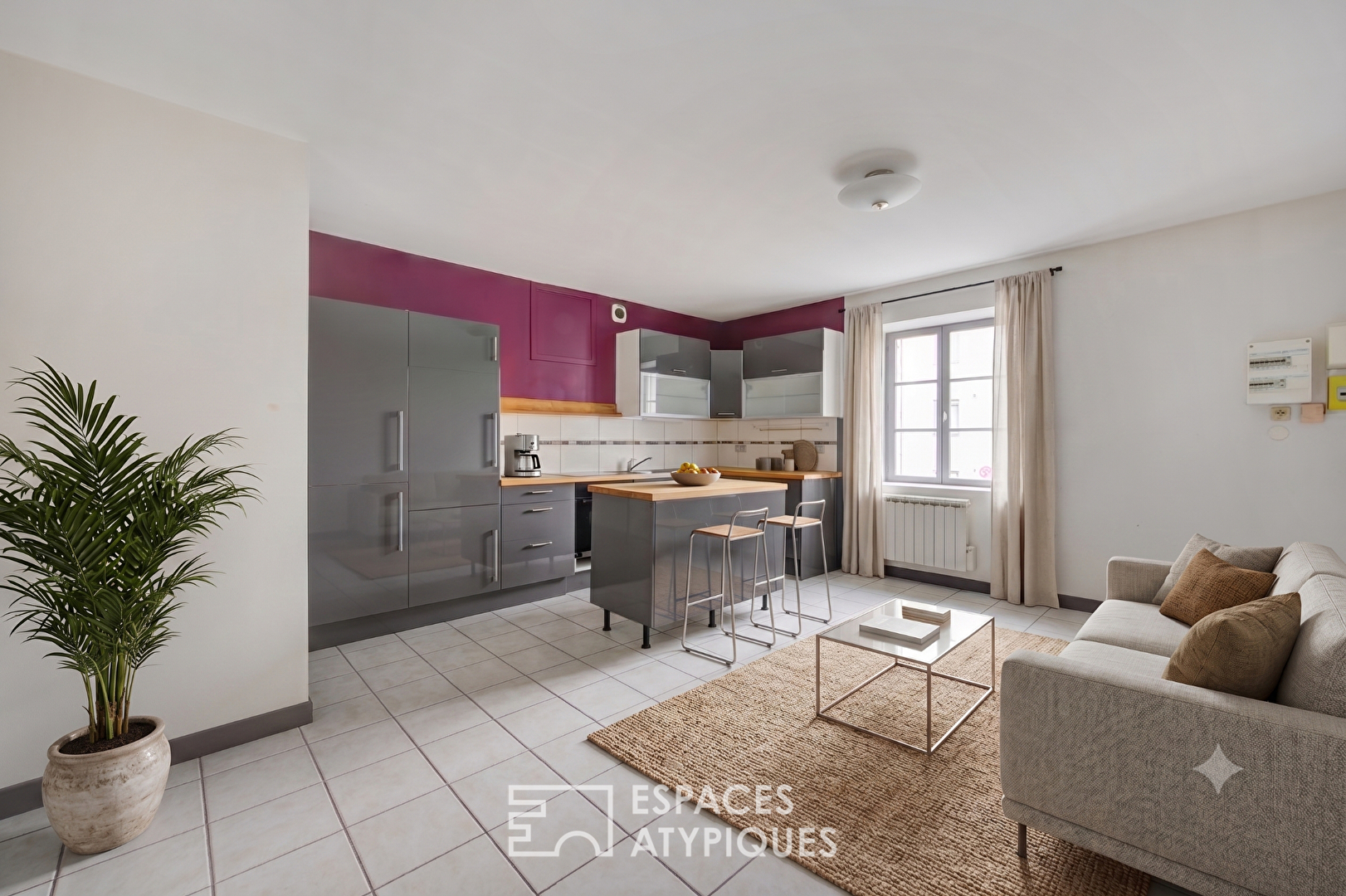 Agence immobilière de ESPACES ATYPIQUES LYON - ESPACES ATYPIQUES Villefranche
