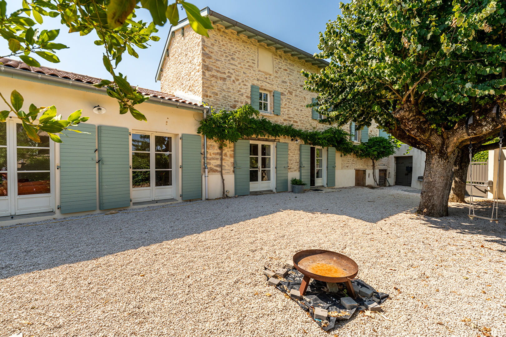 Agence immobilière de ESPACES ATYPIQUES LYON - ESPACES ATYPIQUES Villefranche