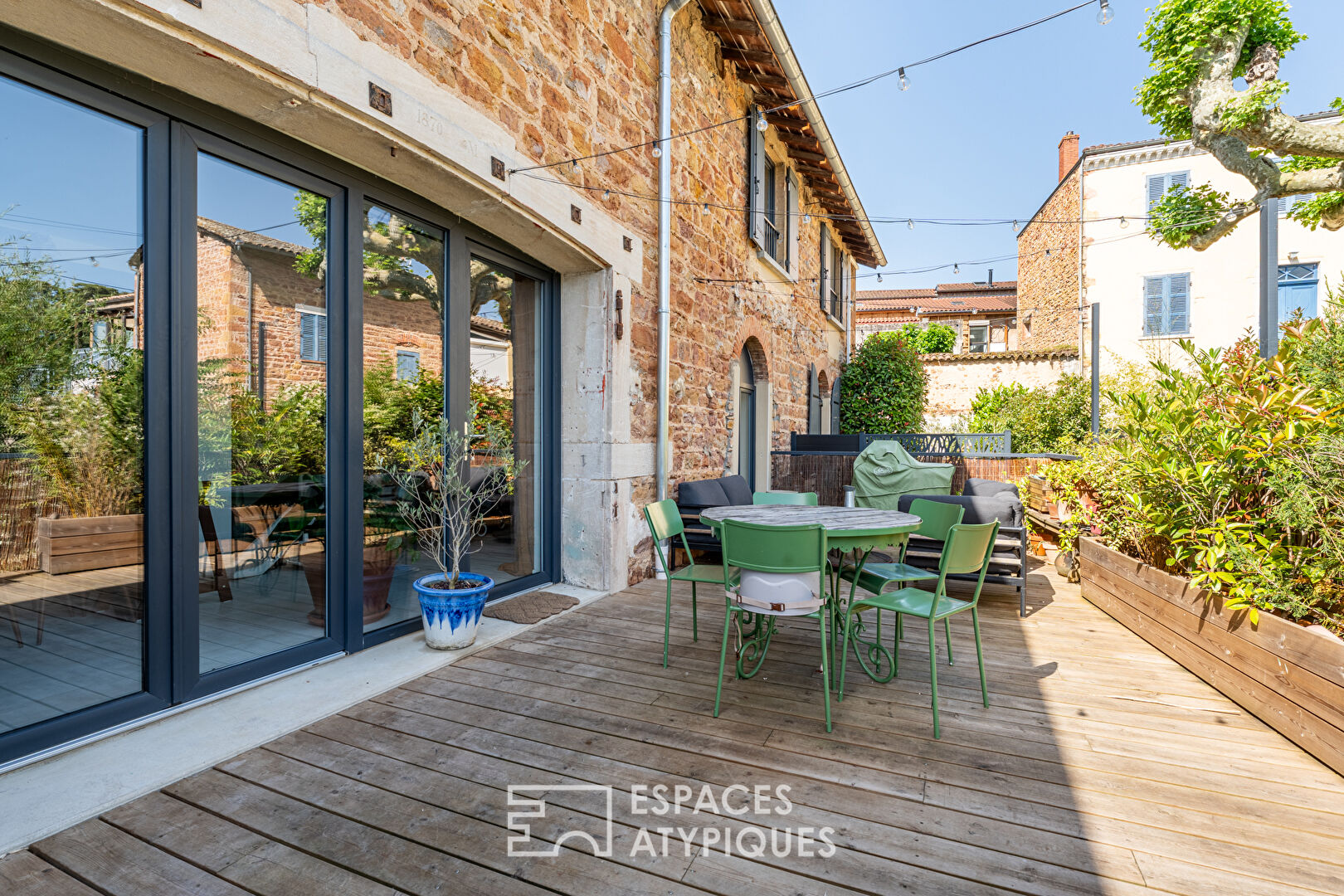Agence immobilière de ESPACES ATYPIQUES LYON - ESPACES ATYPIQUES Villefranche