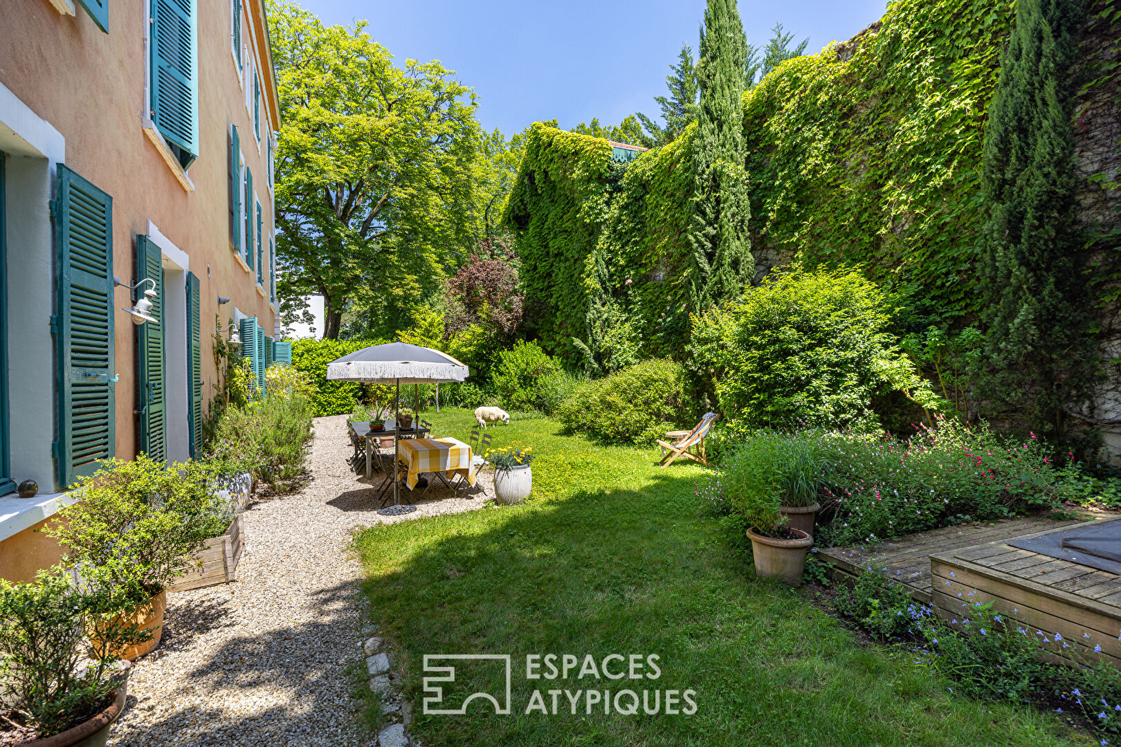 Agence immobilière de ESPACES ATYPIQUES LYON