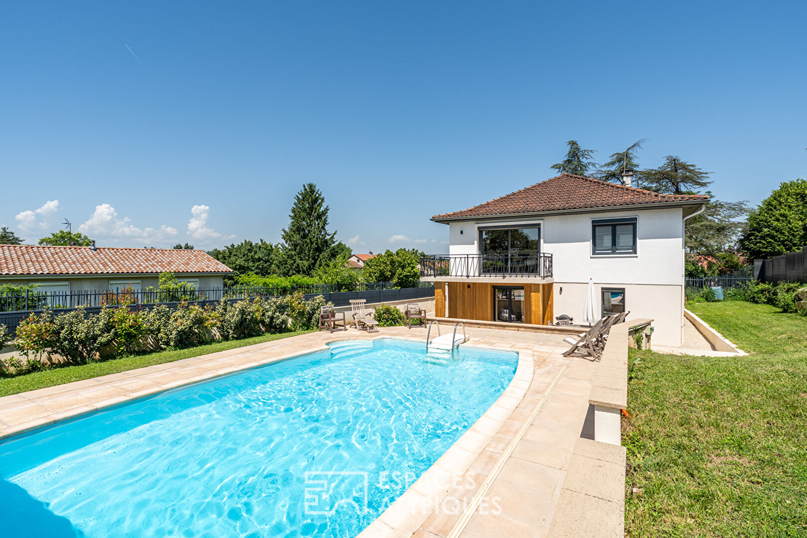Agence immobilière de ESPACES ATYPIQUES LYON