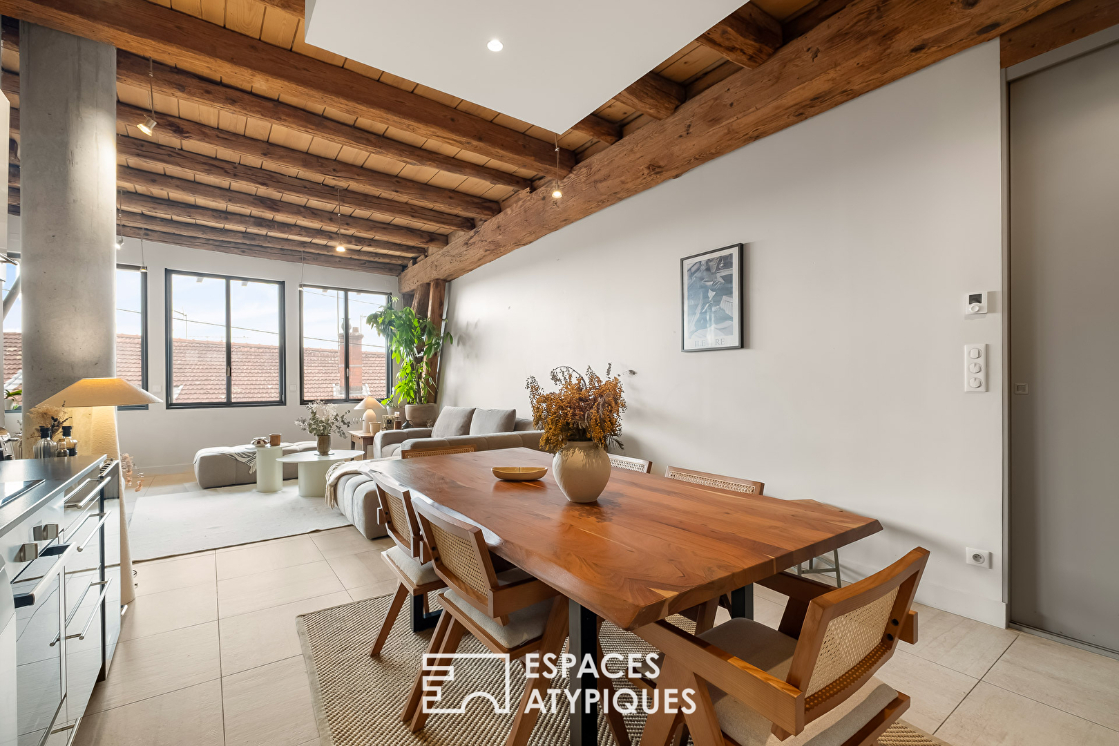 Rénovation contemporaine au sein d'un ancien bâtiment industriel