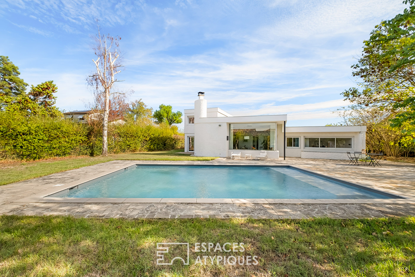 Agence immobilière de ESPACES ATYPIQUES LYON - ESPACES ATYPIQUES Villefranche