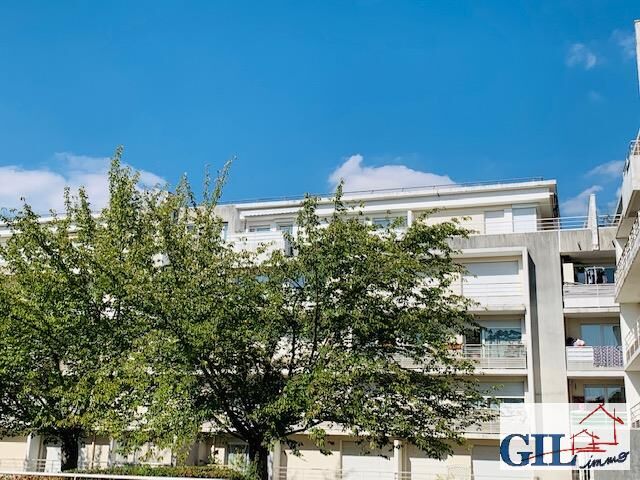 F3 AU 2E ETAGE SAVIGNY LE TEMPLE - 3 pièce(s) - 63 m2