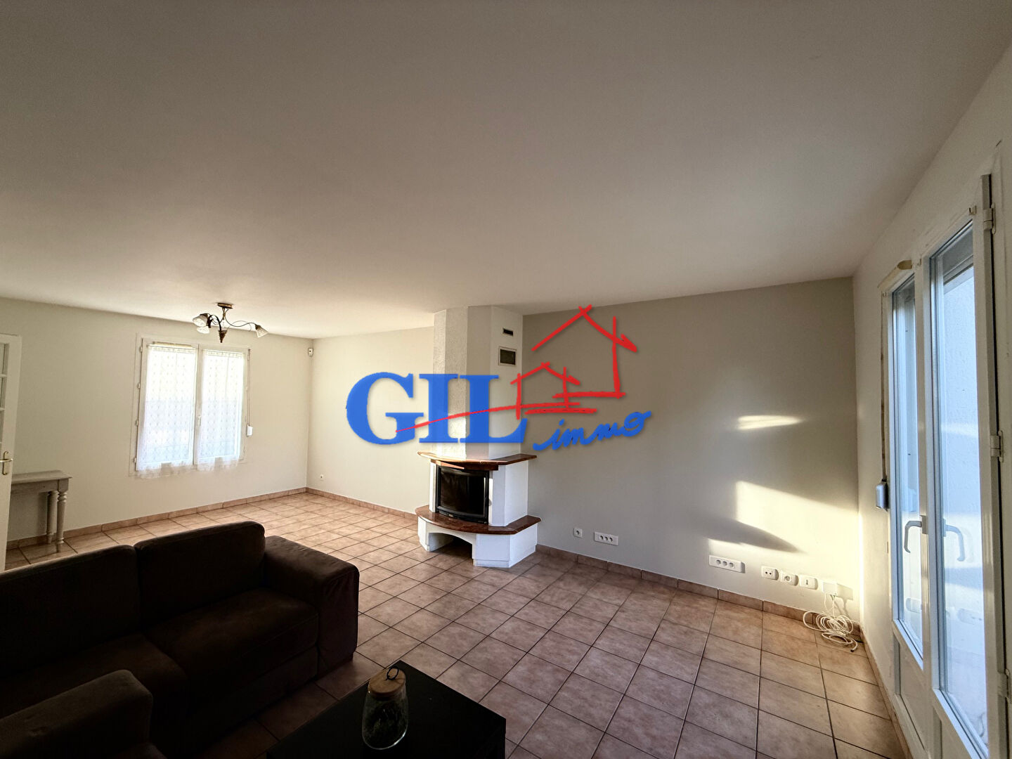 Photo Maison Savigny Le Temple 6 pièce(s) 99m2 image 2/6