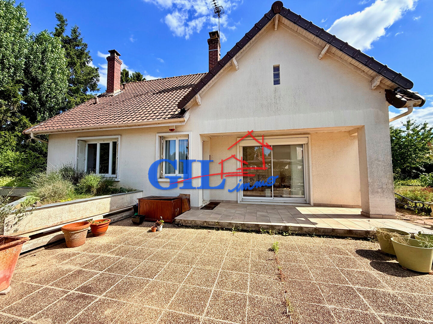 CESSON BOURG - MAISON INDIVIDUELLE + GITE/APPARTEMENT DE 53m² SUR TERRAIN DE 1612m²