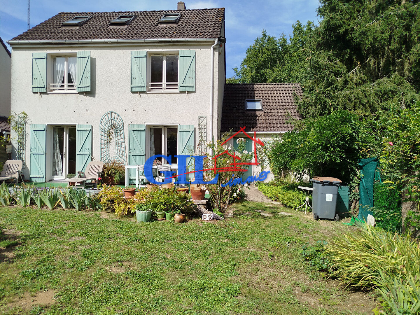 CESSON LA FORET - MAISON INDIVIDUELLE  114M² HAB. (237M² UTILES)