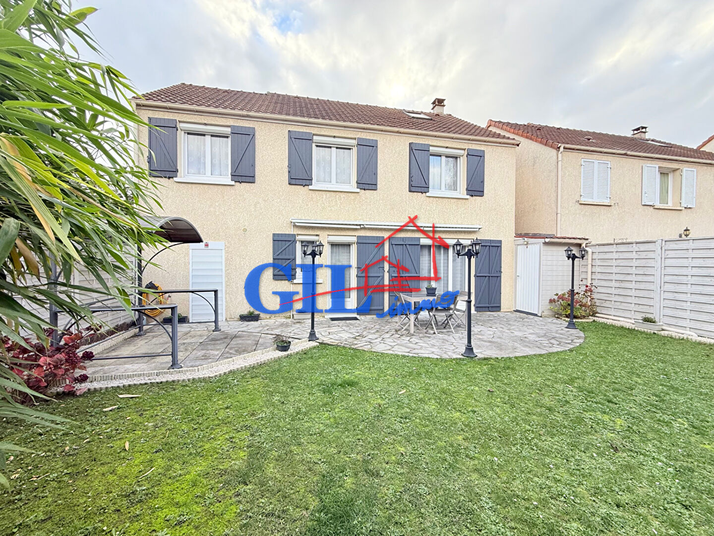 Maison Savigny Le Temple  6 pièce(s) 125m2