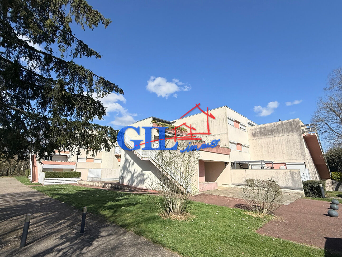 Agence immobilière de GIL IMMO Savigny - Cesson