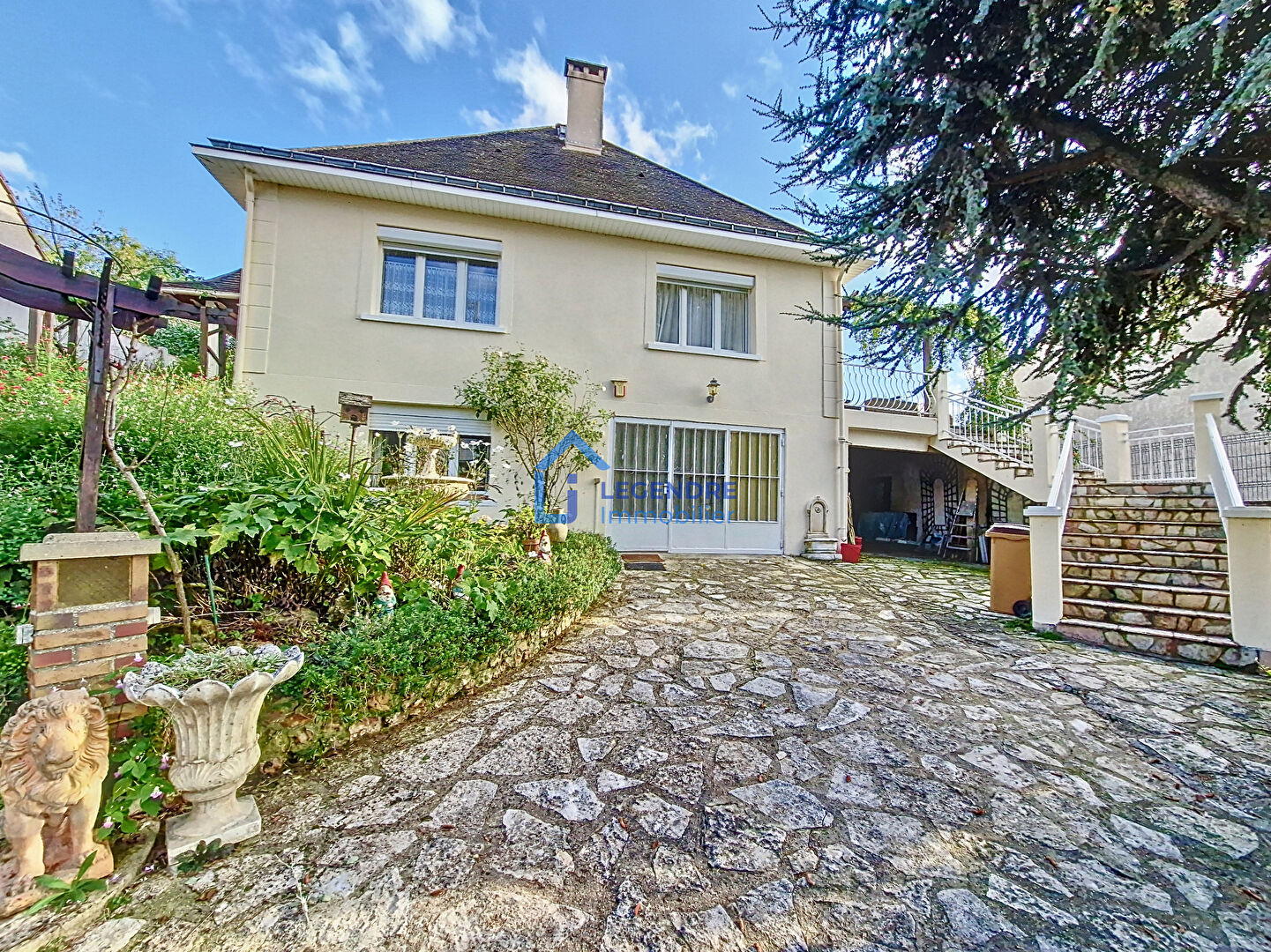 Maison Montigny Les Cormeilles 7 pièce(s) 141 m2