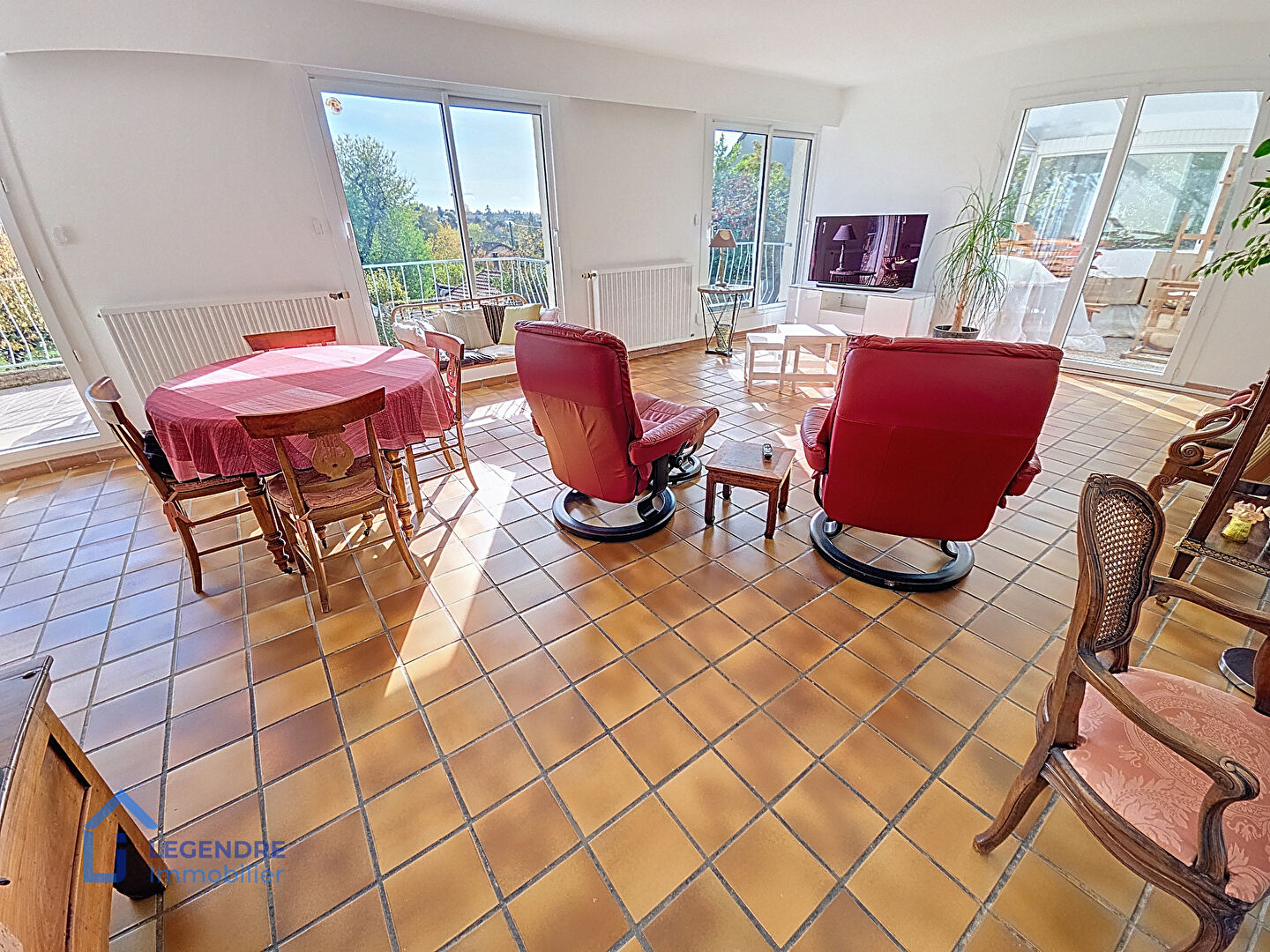 Photo LA FRETTE SUR SEINE- 10 MINUTES GARE image 2/6