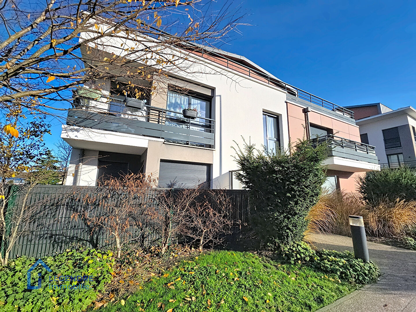 Photo HERBLAY SUR SEINE- LES BAYONNES image 1/6