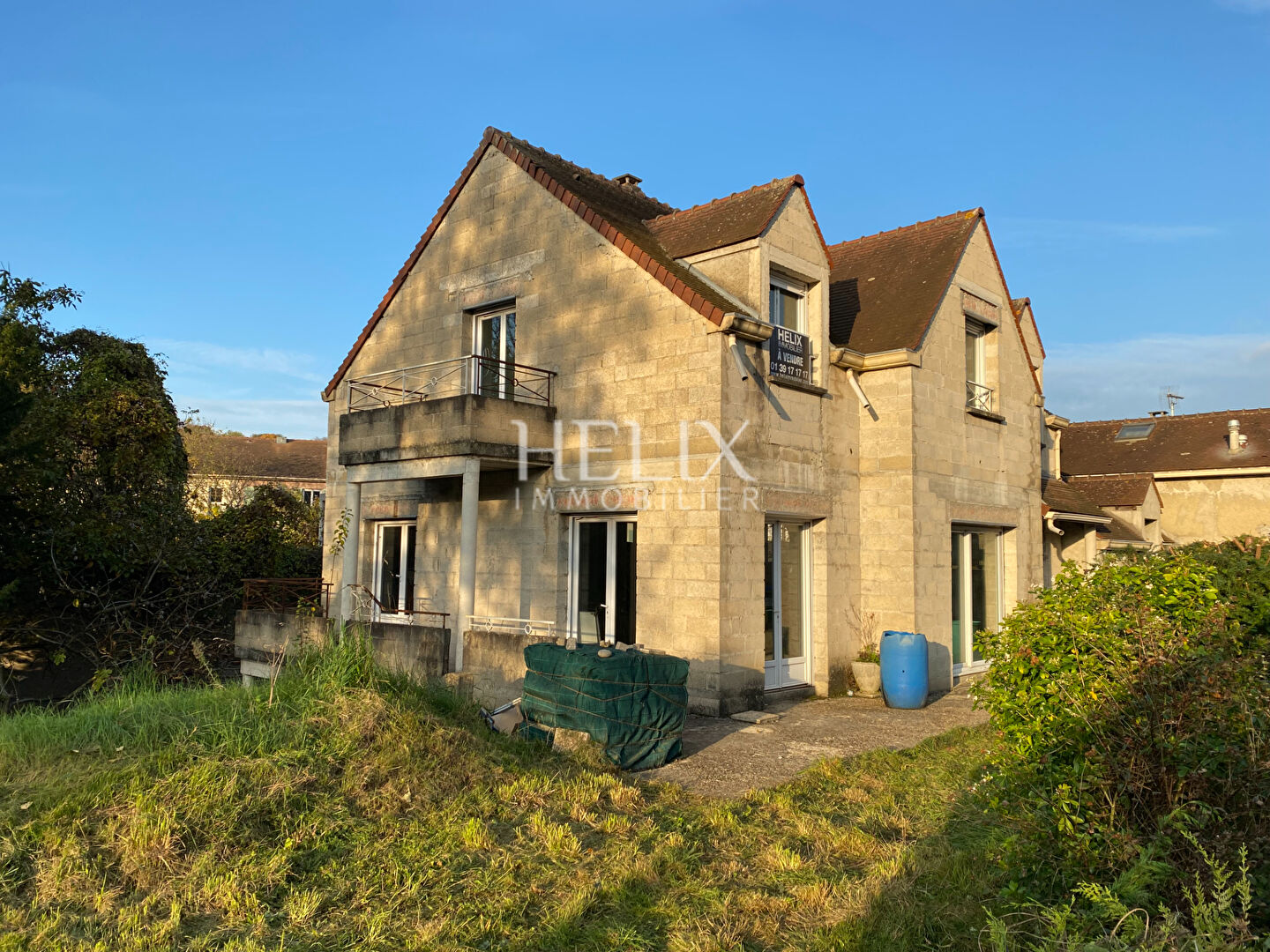 Photo 2 maisons sur terrain de 1173 m2 - image 1/6