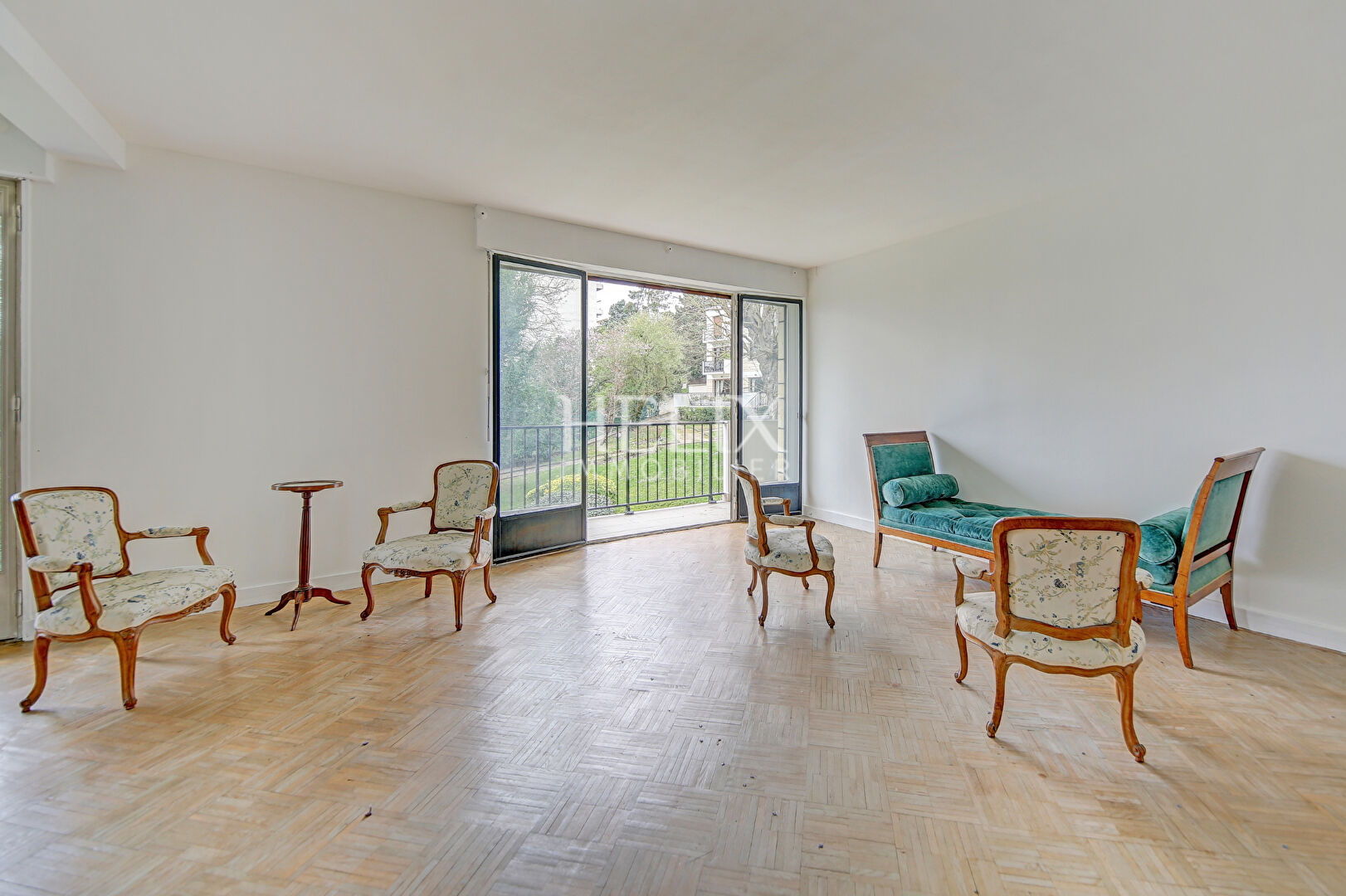 Photo Quartier Saint Wandrille proche Saint-Germain-en-Laye, appartement 93 M2 , balcon terrasse. image 3/6