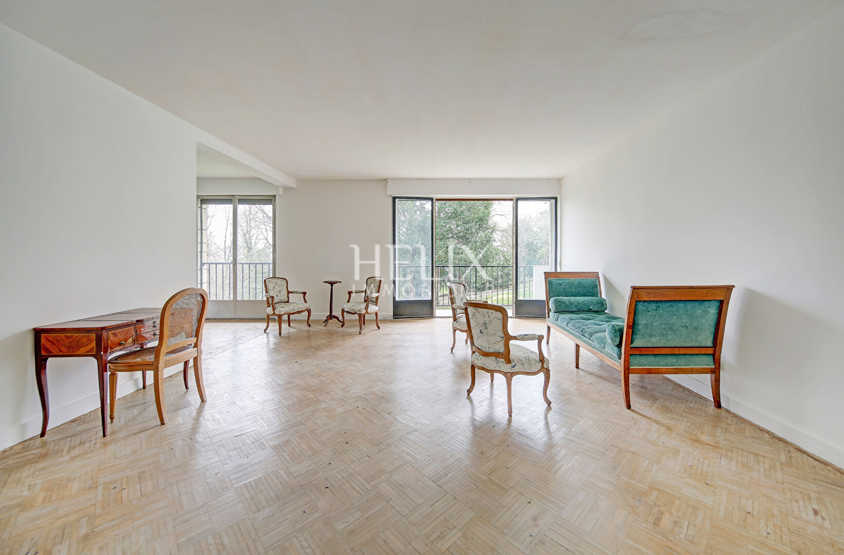 Photo Quartier Saint Wandrille proche Saint-Germain-en-Laye, appartement 93 M2 , balcon terrasse. image 6/6