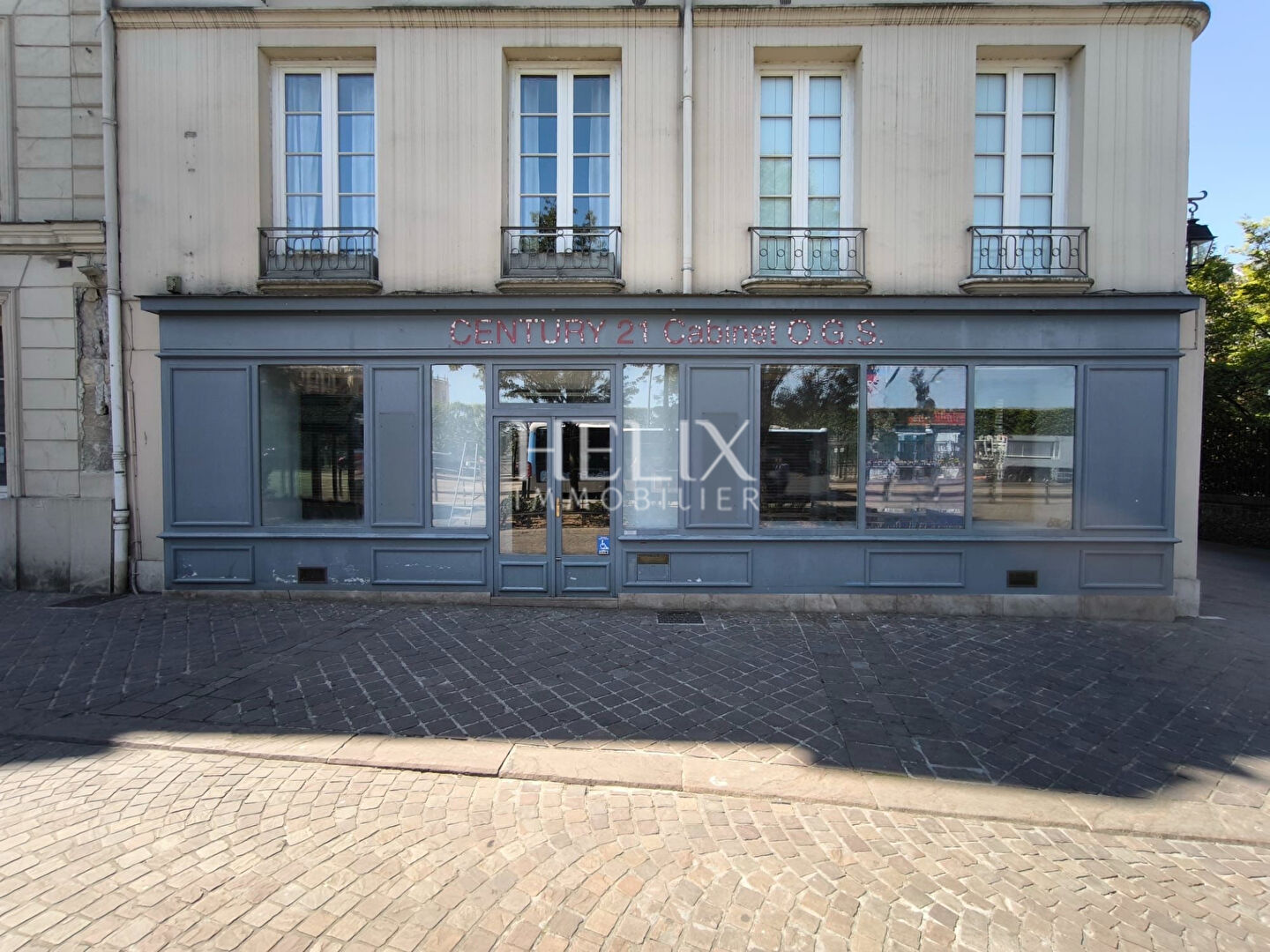 Agence immobilière de HELIX IMMOBILIER - HELIX IMMOBILIER SAINT GERMAIN EN LAYE