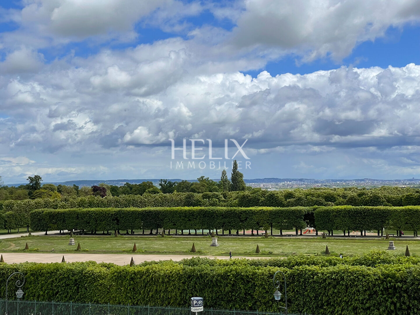 Agence immobilière de HELIX IMMOBILIER - HELIX IMMOBILIER SAINT GERMAIN EN LAYE