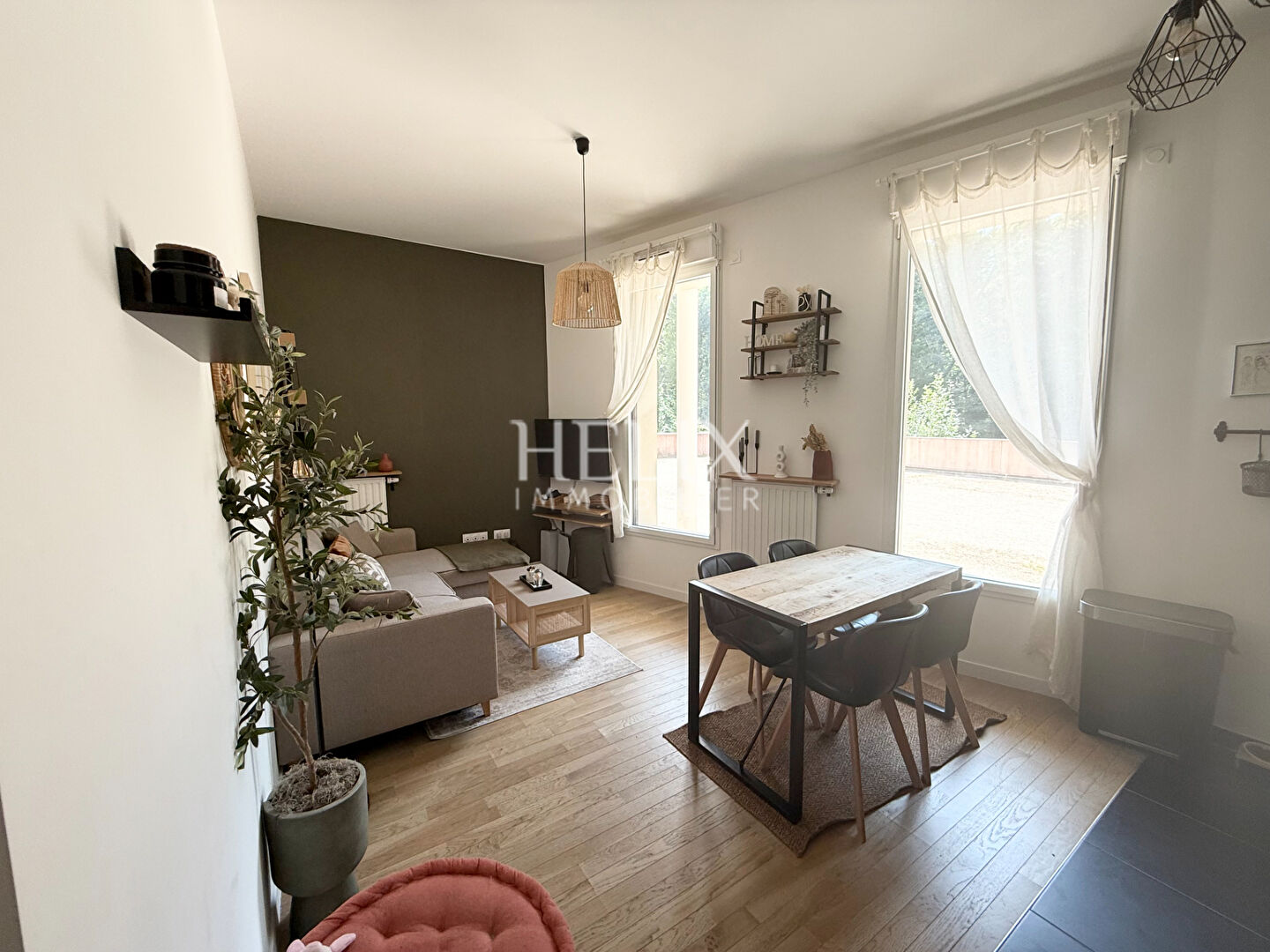 Agence immobilière de HELIX IMMOBILIER - HELIX IMMOBILIER SAINT GERMAIN EN LAYE