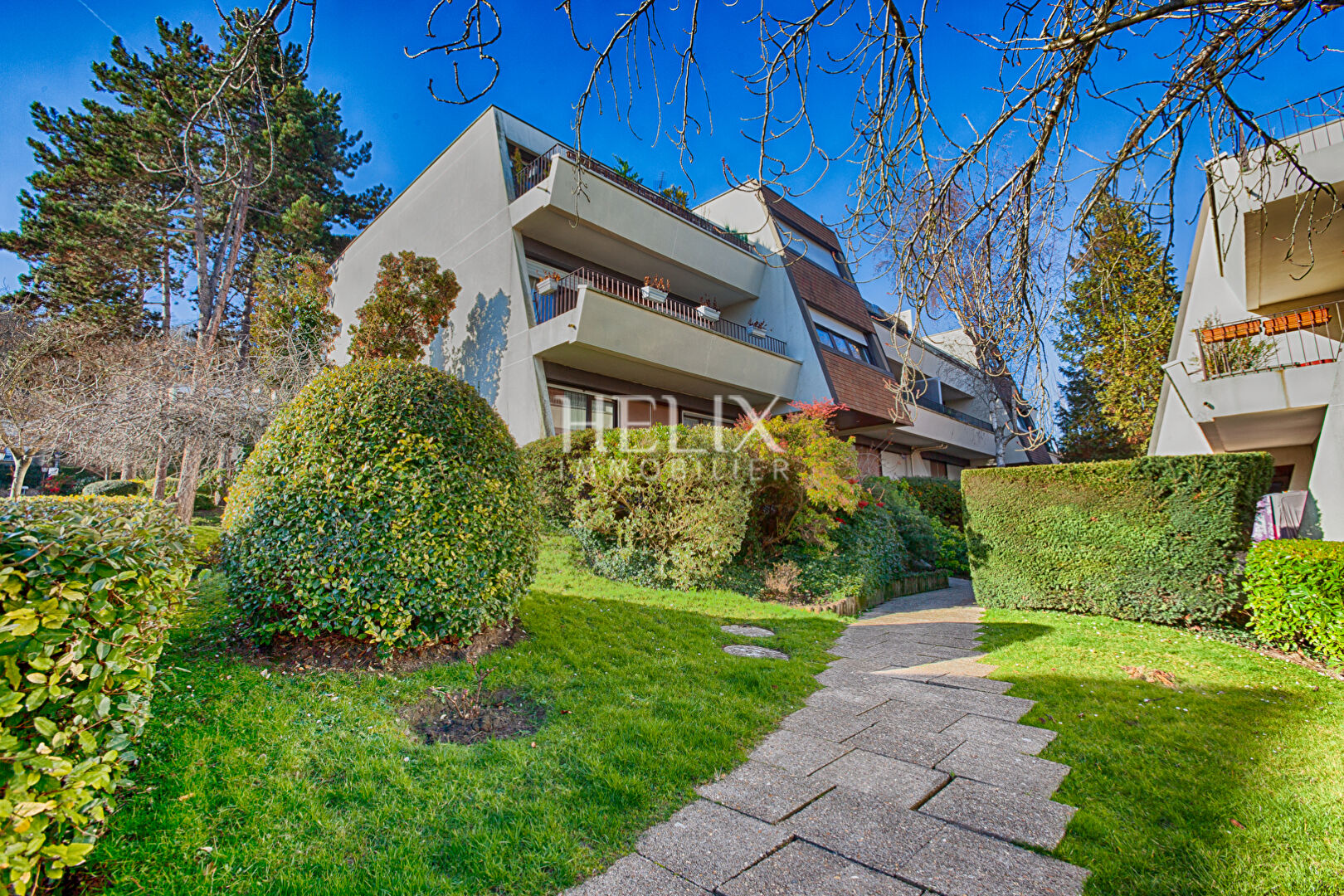 Agence immobilière de HELIX IMMOBILIER - HELIX IMMOBILIER LE VESINET