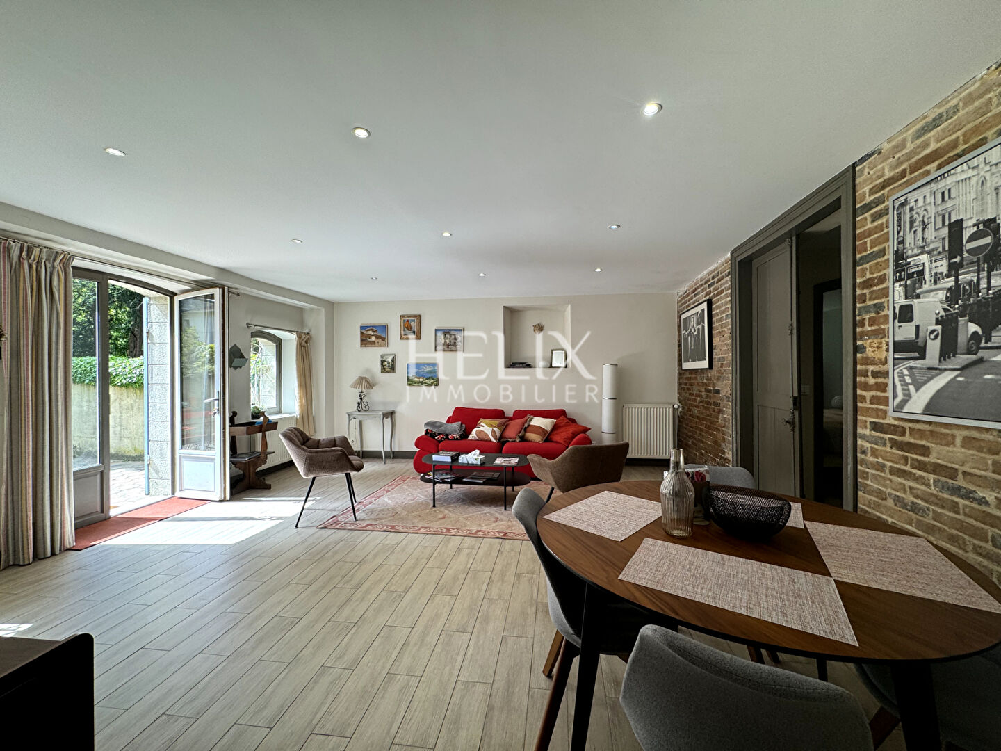 Agence immobilière de HELIX IMMOBILIER - HELIX IMMOBILIER SAINT GERMAIN EN LAYE