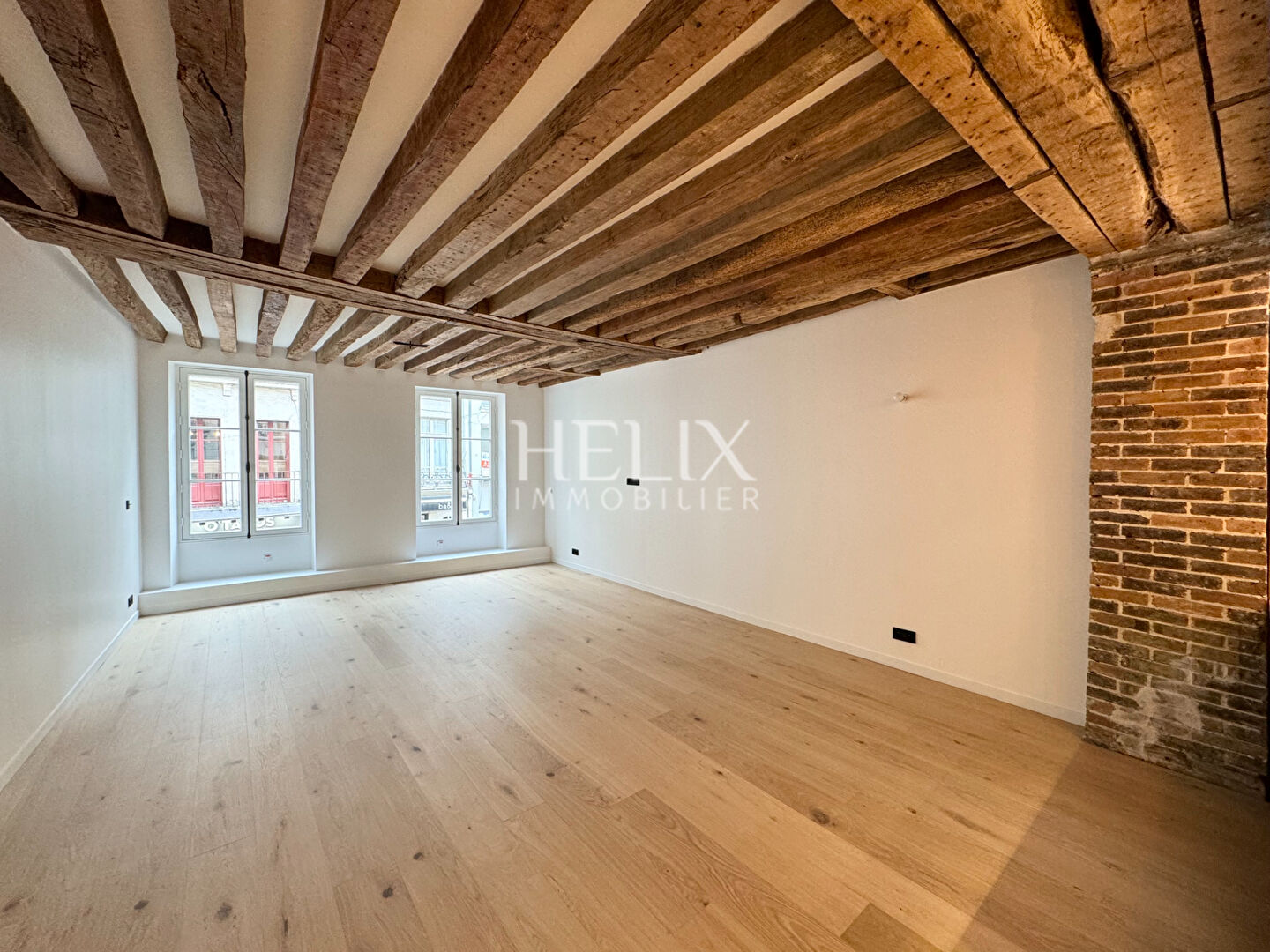 Agence immobilière de HELIX IMMOBILIER - HELIX IMMOBILIER SAINT GERMAIN EN LAYE