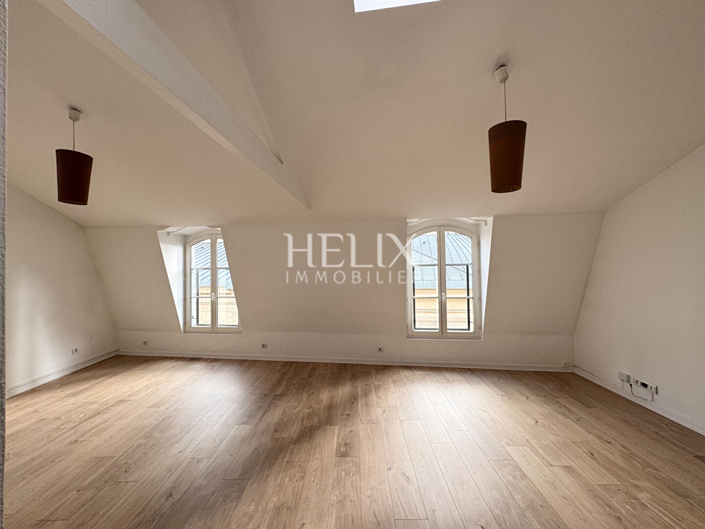 Photo Bel appartement en duplex 141 M² à Saint-Germain-en-Laye, proche du RER A image 1/6
