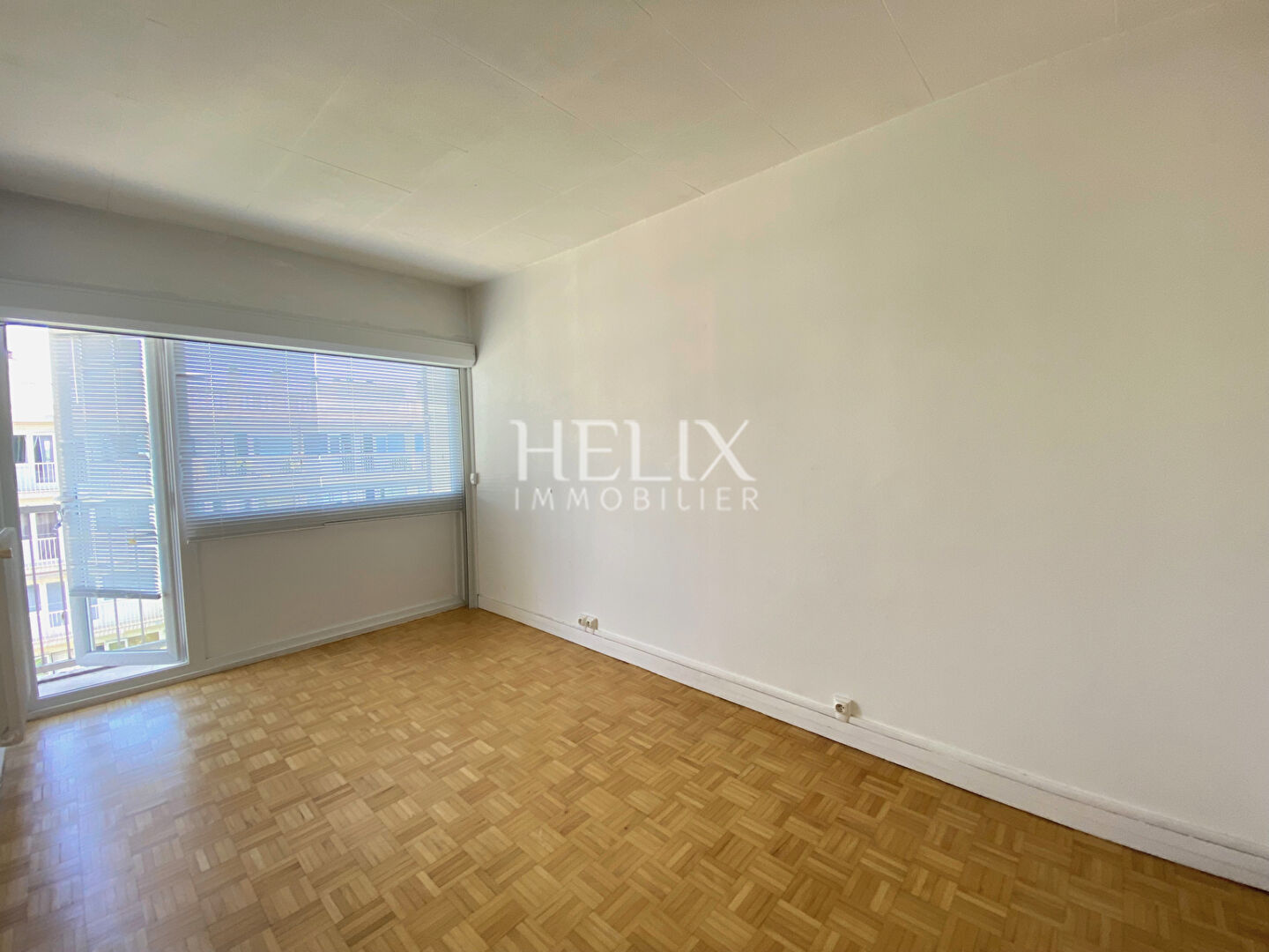 Photo Le Pecq Centre - F3 de 59 m2 en étage élevé avec ascenseur image 5/6