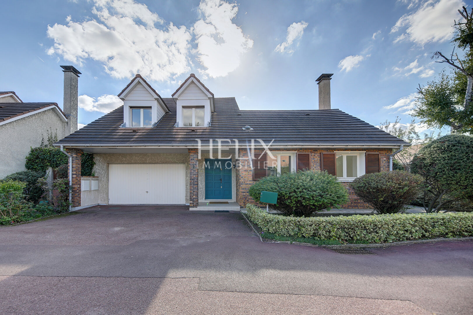 Photo Maison Montesson 155 m2 avec une chambre au rez-de-chaussée et jardin agréable image 2/6