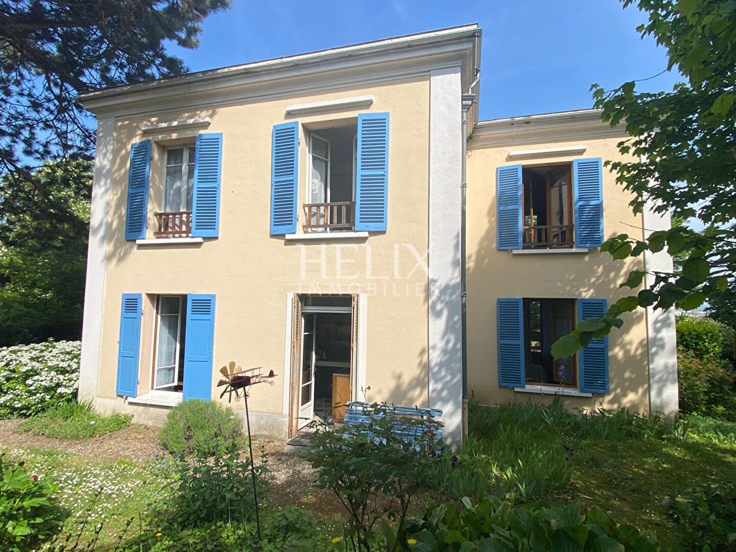Agence immobilière de HELIX IMMOBILIER - HELIX IMMOBILIER LE PECQ
