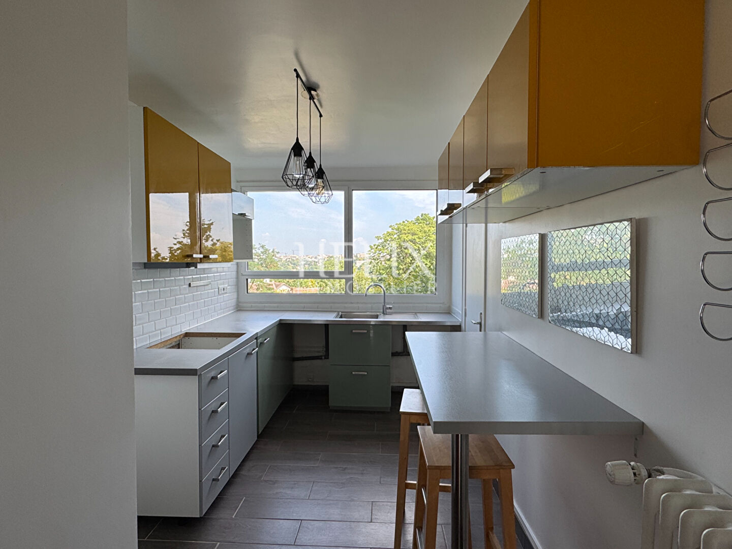 Photo Le Pecq grand 3 pièces de 76m² image 2/6