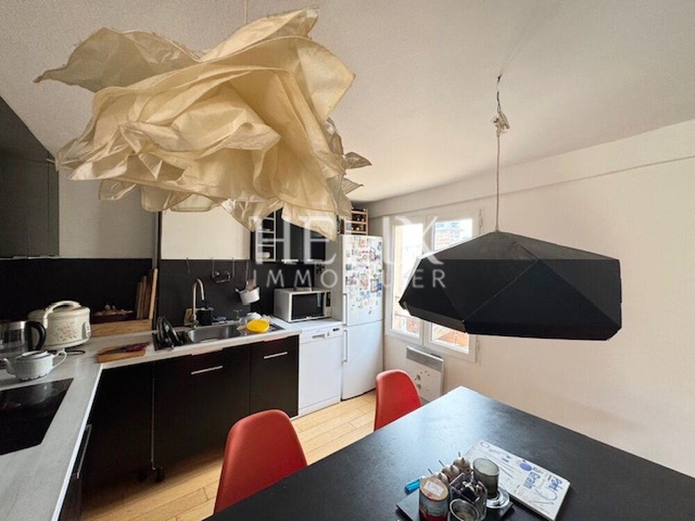 Photo Grand appartement de 136M² avec un studio indépendant dans le centre ville Saint Germain En Laye . image 2/6