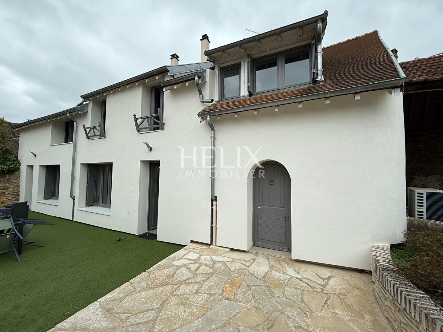 Maison Orgeval 5 pièce(s) 140 m2