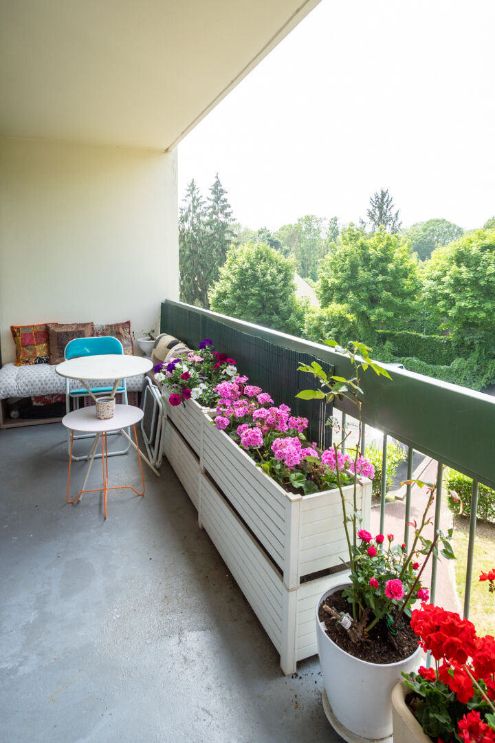 Photo Le Mesnil Le Roi  appartement 4 pièces avec 2 balcons image 5/6