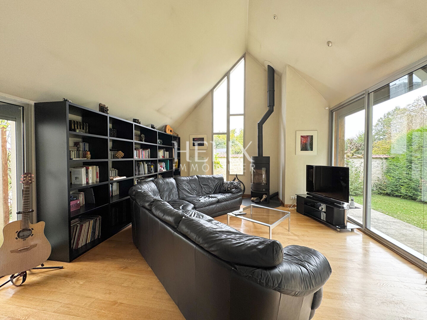 Photo Magnifique maison, jardin boisé couleurs et écureuils à10' gare de Villenes-sur-Seine image 3/6