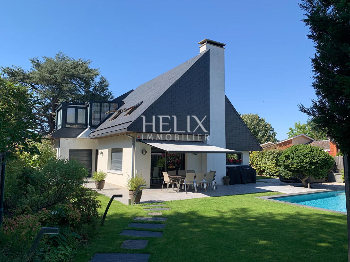 Agence immobilière de HELIX IMMOBILIER - HELIX IMMOBILIER SAINT GERMAIN EN LAYE