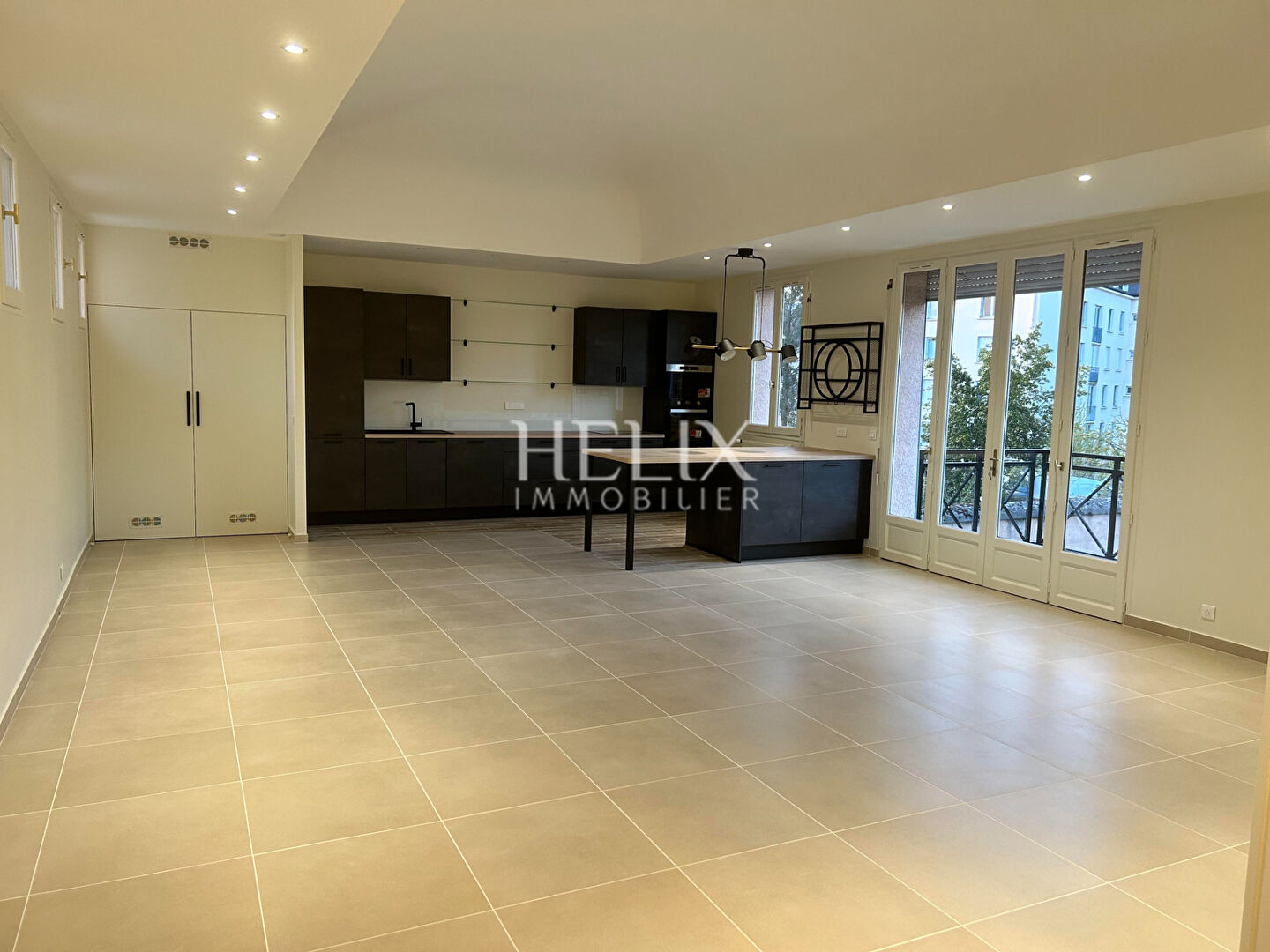 Agence immobilière de HELIX IMMOBILIER - HELIX IMMOBILIER SAINT GERMAIN EN LAYE