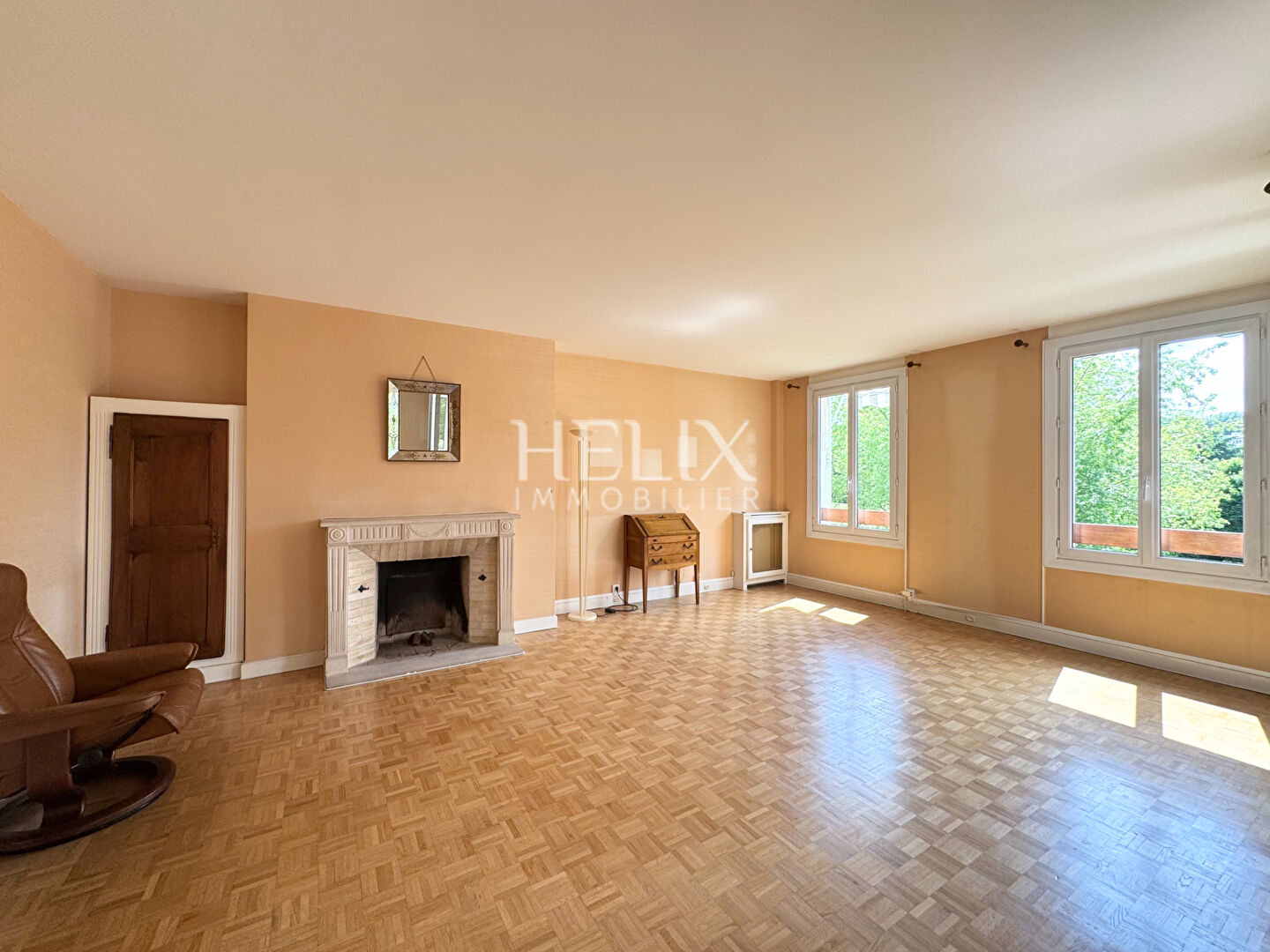 Agence immobilière de HELIX IMMOBILIER - HELIX IMMOBILIER SAINT GERMAIN EN LAYE