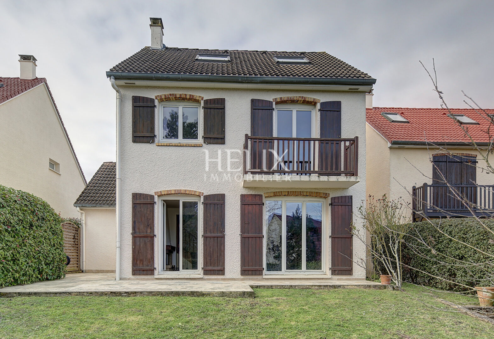 Agence immobilière de HELIX IMMOBILIER - HELIX IMMOBILIER SAINT GERMAIN EN LAYE