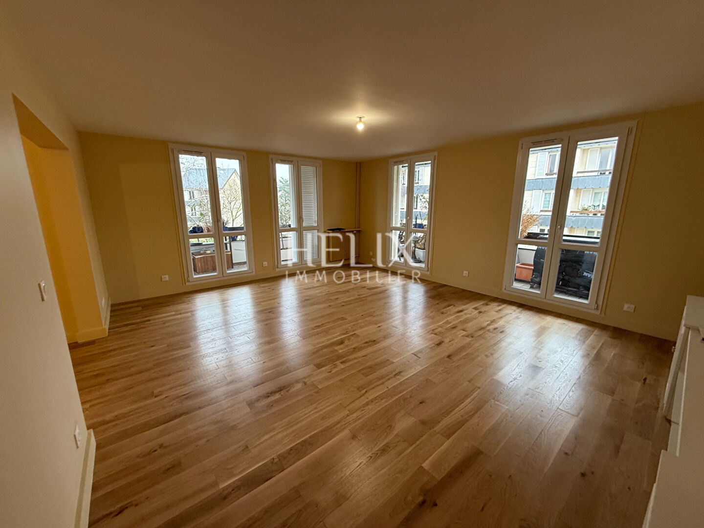 Agence immobilière de HELIX IMMOBILIER - HELIX IMMOBILIER SAINT GERMAIN EN LAYE