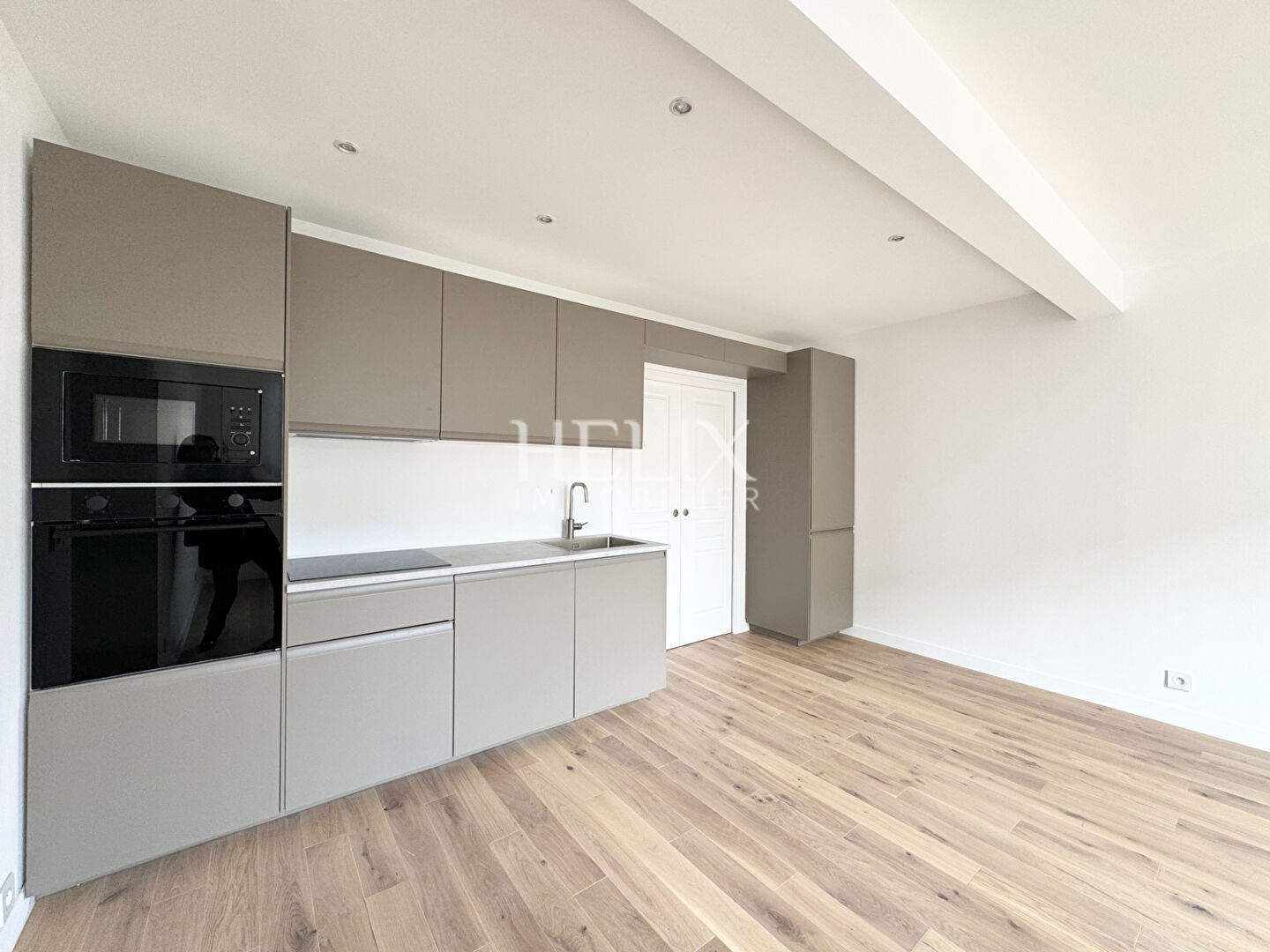 Agence immobilière de HELIX IMMOBILIER - HELIX IMMOBILIER SAINT GERMAIN EN LAYE