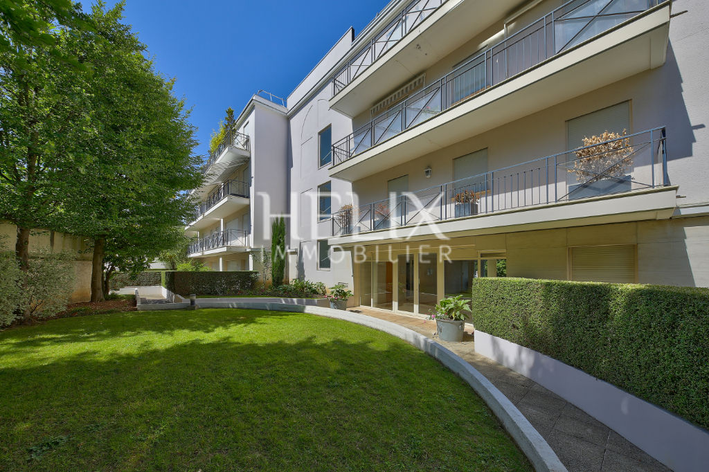 Agence immobilière de HELIX IMMOBILIER - HELIX IMMOBILIER LE VESINET